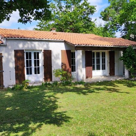 Maison A 8 Min A Pied De La Plage Avec Jardin Clos Et Ombrage Saint-Georges-d'Oleron Buitenkant foto