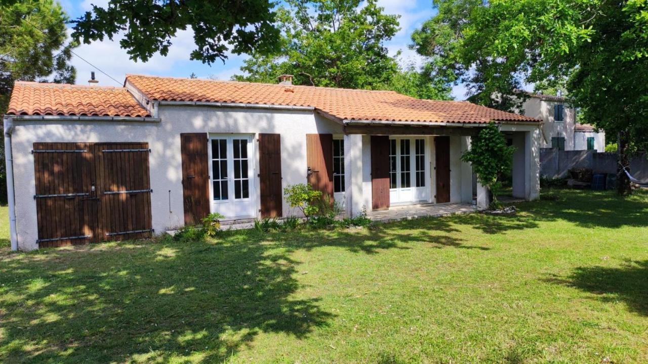 Maison A 8 Min A Pied De La Plage Avec Jardin Clos Et Ombrage Saint-Georges-d'Oleron Buitenkant foto